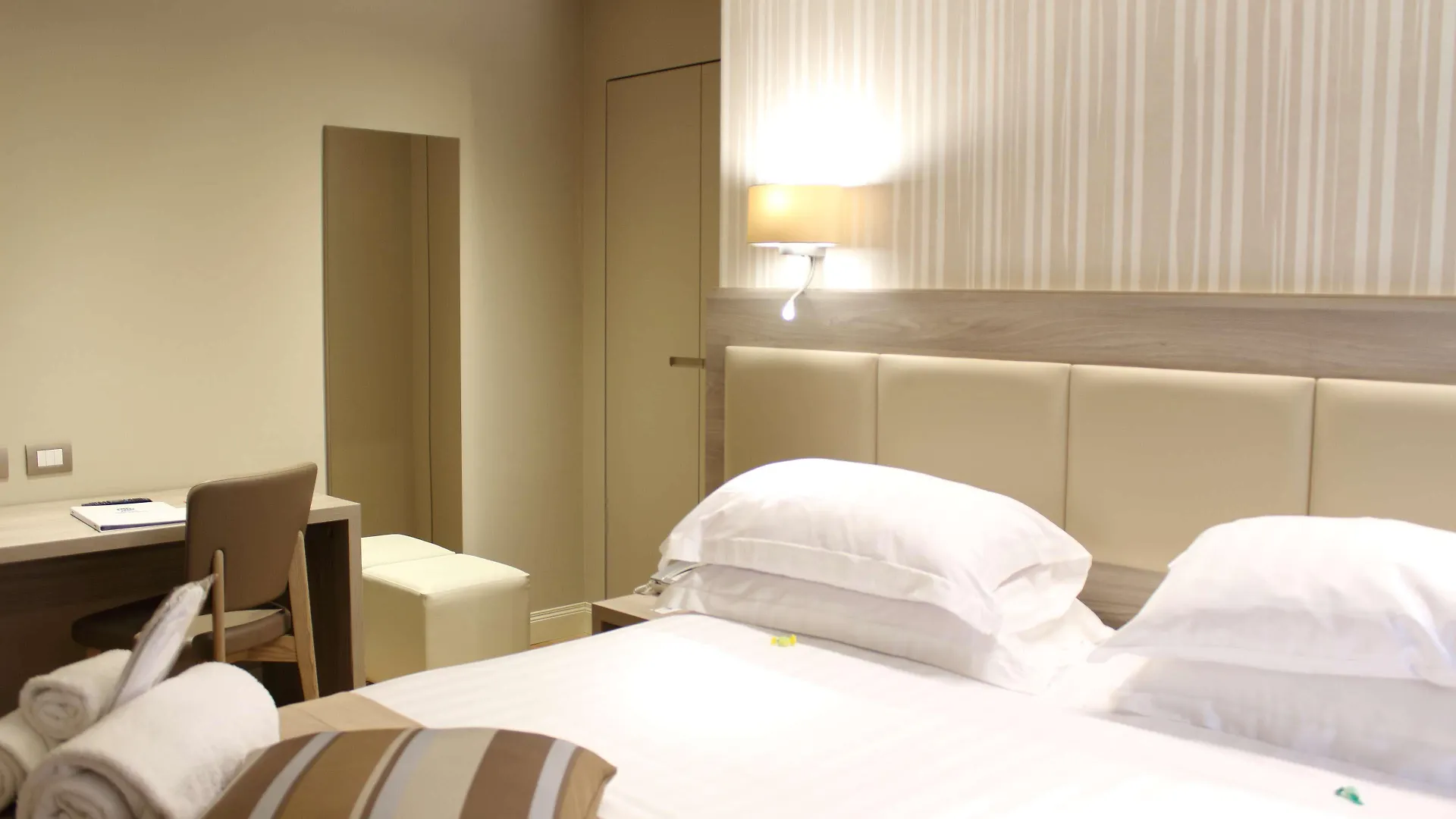 Best Western Hotel Moderno Verdi Genova 4*,
